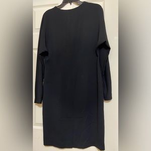 Black dress by Yansi Fugel